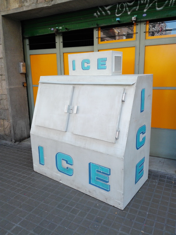 nevera hielo ice 2puertas parte trasera desm. replica madera 150-180.5x159.5x80-50 (90eu.) 1u